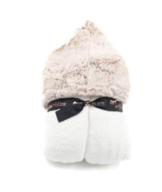 Winx & Blinx Hooded Towel