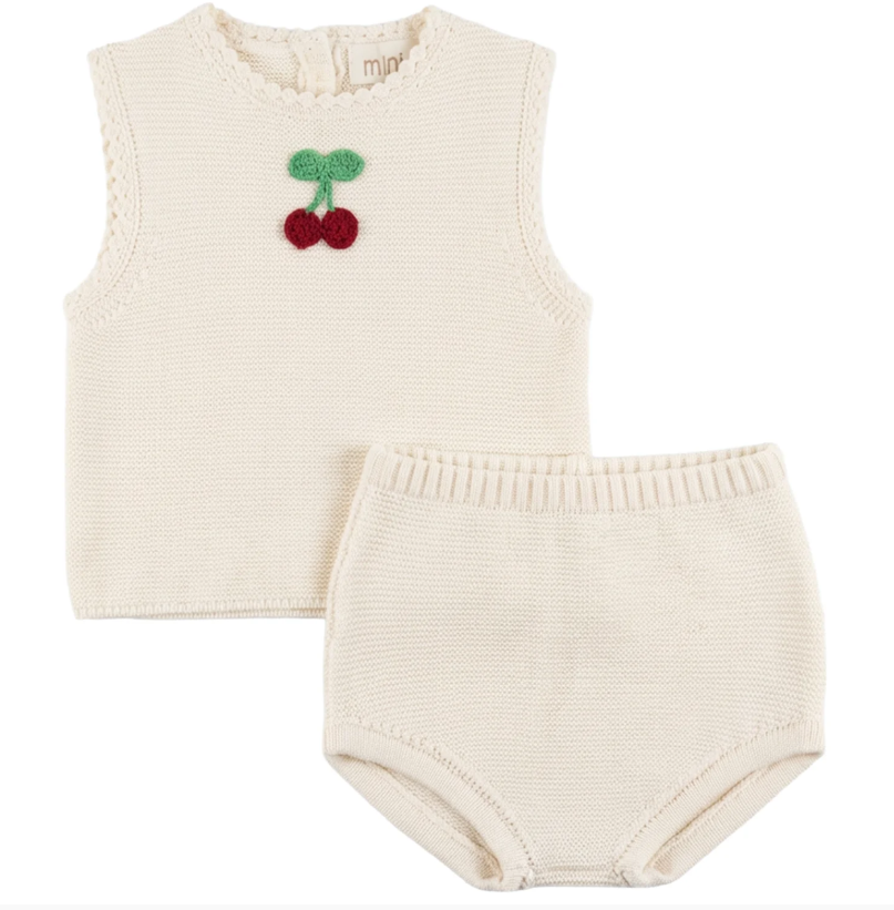 Pompome Embroidered Cherry Crochet Set