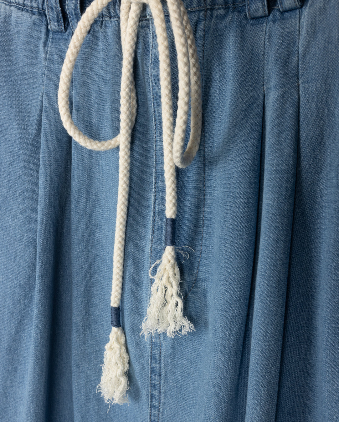 Story Rope Belt Denim Pleat Skirt