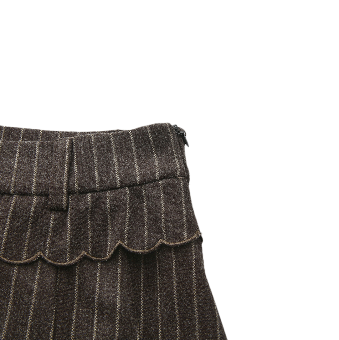 Scallop Detailed Pinstripe Skirt