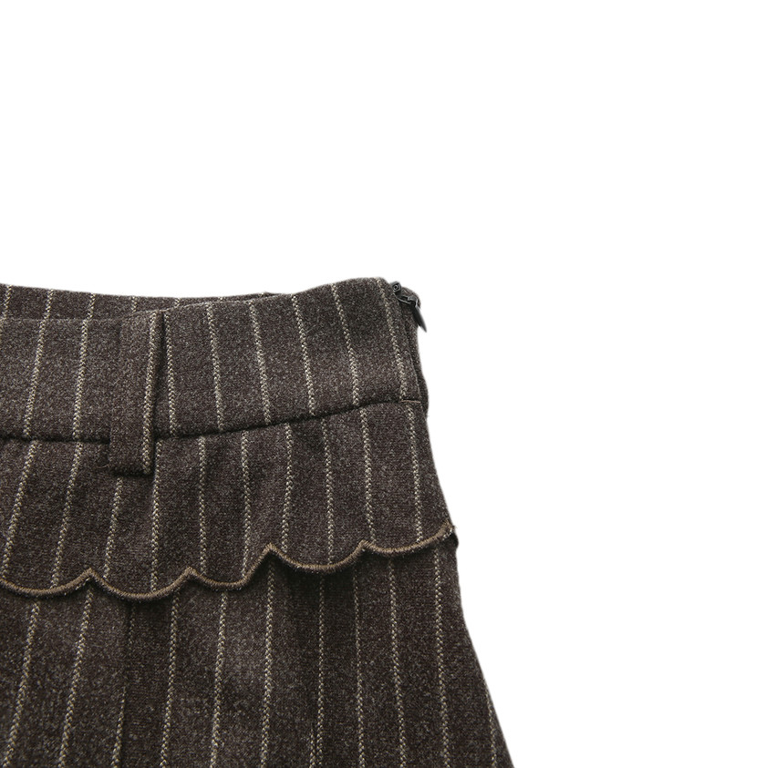 Scallop Detailed Pinstripe Skirt