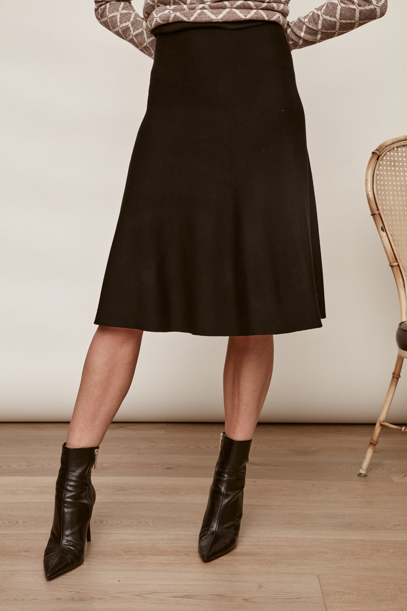 Notch_Skirt_Short