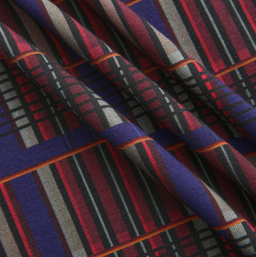 Plaid Sleevless Turtleneck