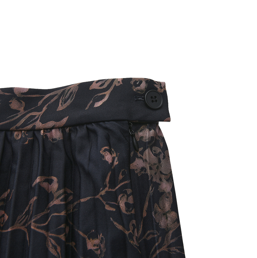 Side Button Pleated Floral Skirt
