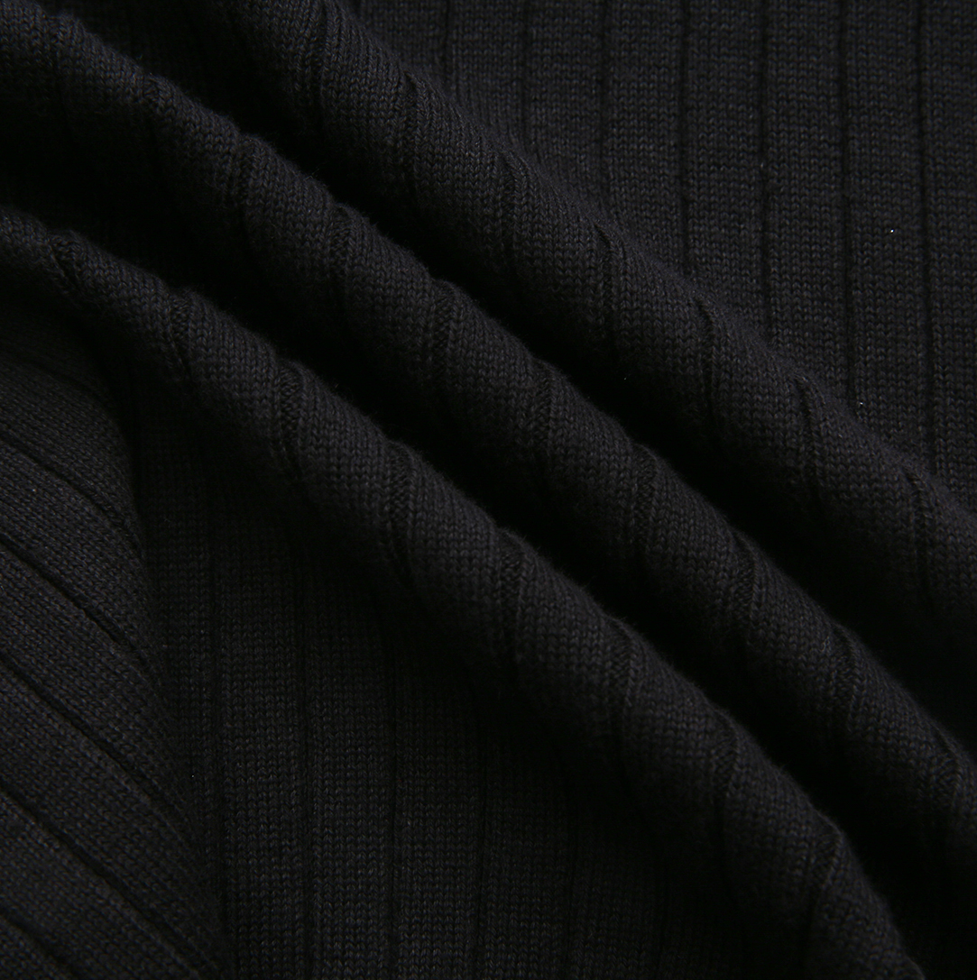Tam Knit Ribbed Trim Vest