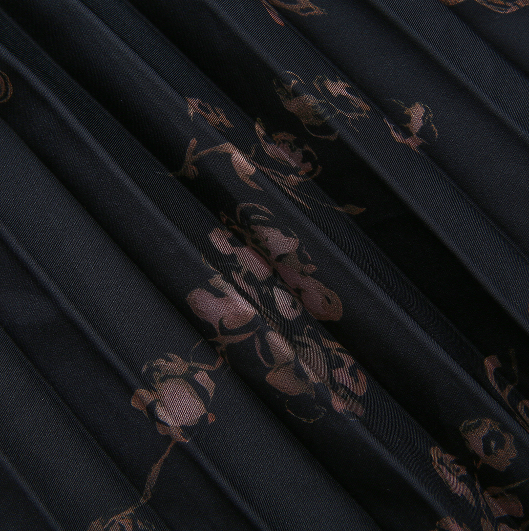 Side Button Pleated Floral Skirt
