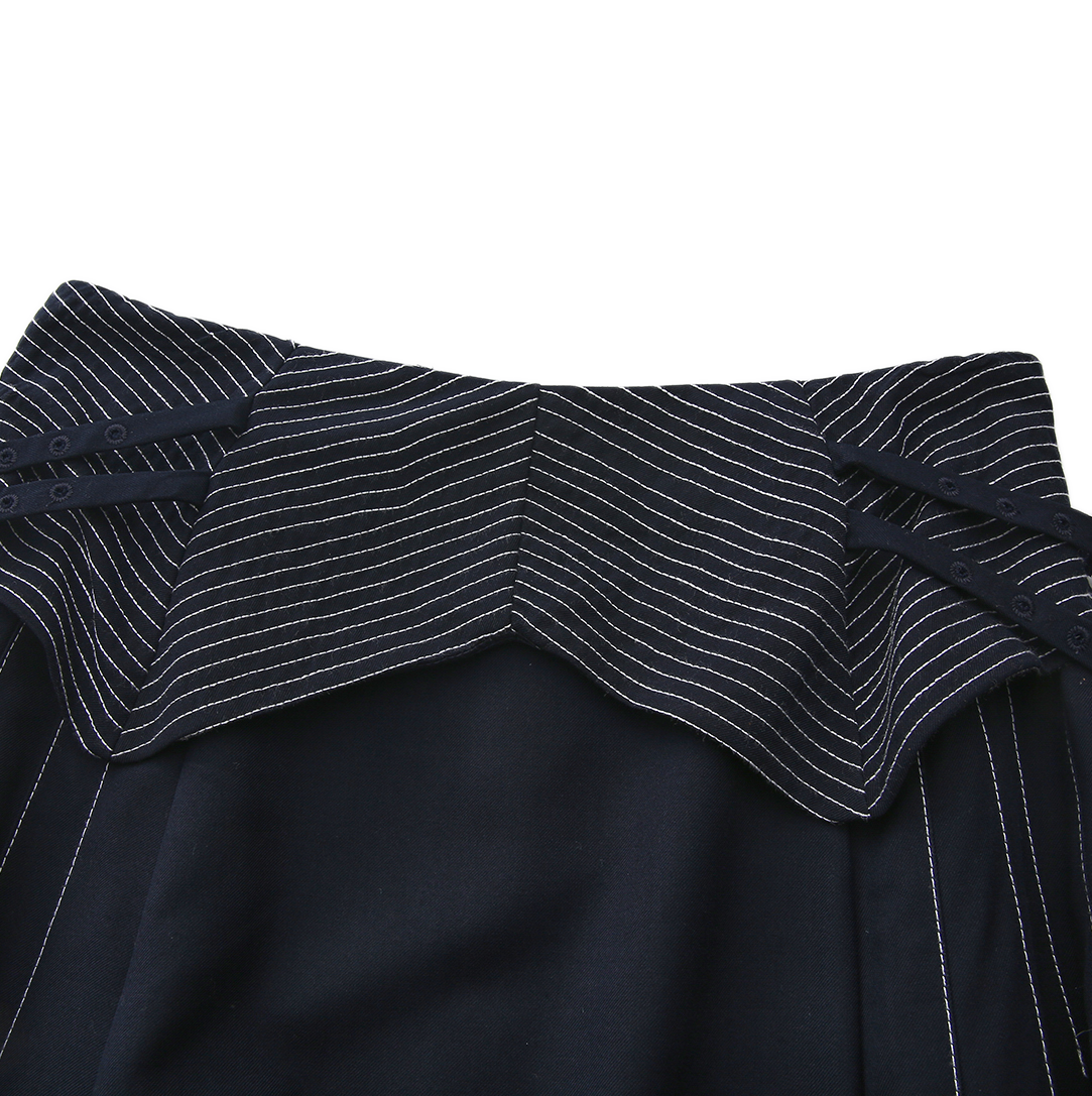 Top Stitch Woven Pleat Skirt