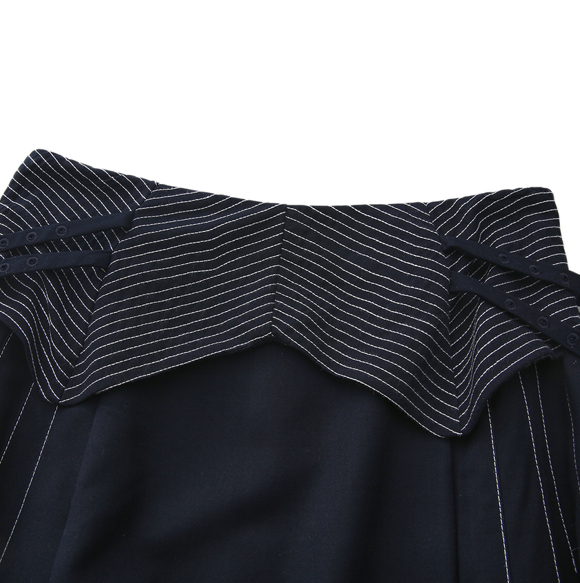 Top Stitch Woven Pleat Skirt
