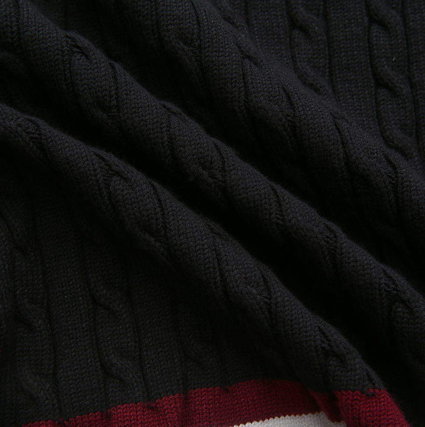 Cable Knit Trimming Sweater