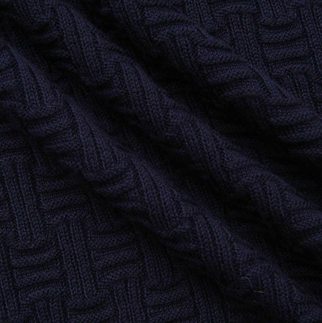 Tulip Design Knit Crew Neck