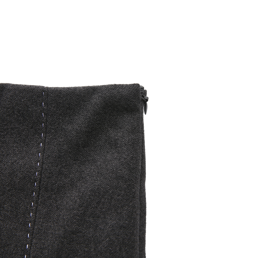 Seam Pleated Skirt