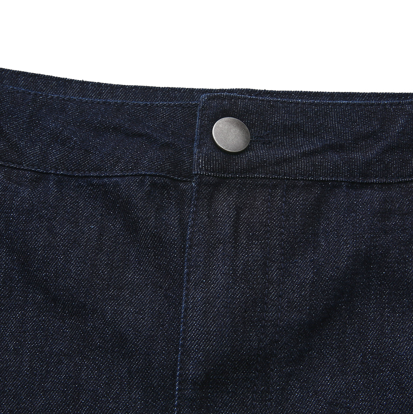 V-Seam Denim Skirt